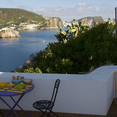 B&B La Terrazza Sul Porto ポンツァ エクステリア 写真