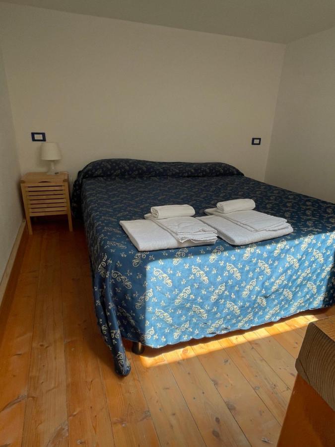 B&B La Terrazza Sul Porto ポンツァ エクステリア 写真