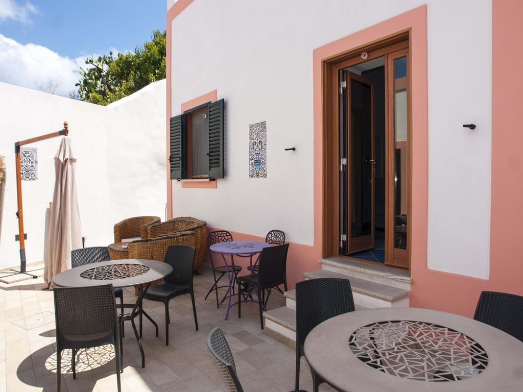 B&B La Terrazza Sul Porto ポンツァ エクステリア 写真