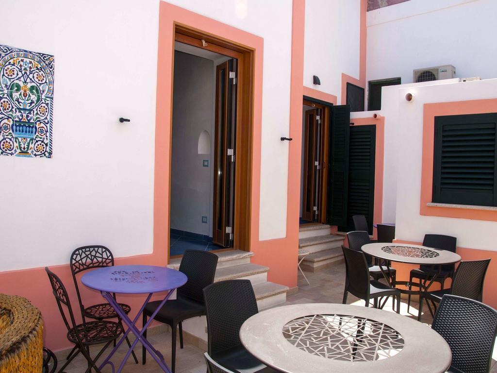 B&B La Terrazza Sul Porto ポンツァ エクステリア 写真