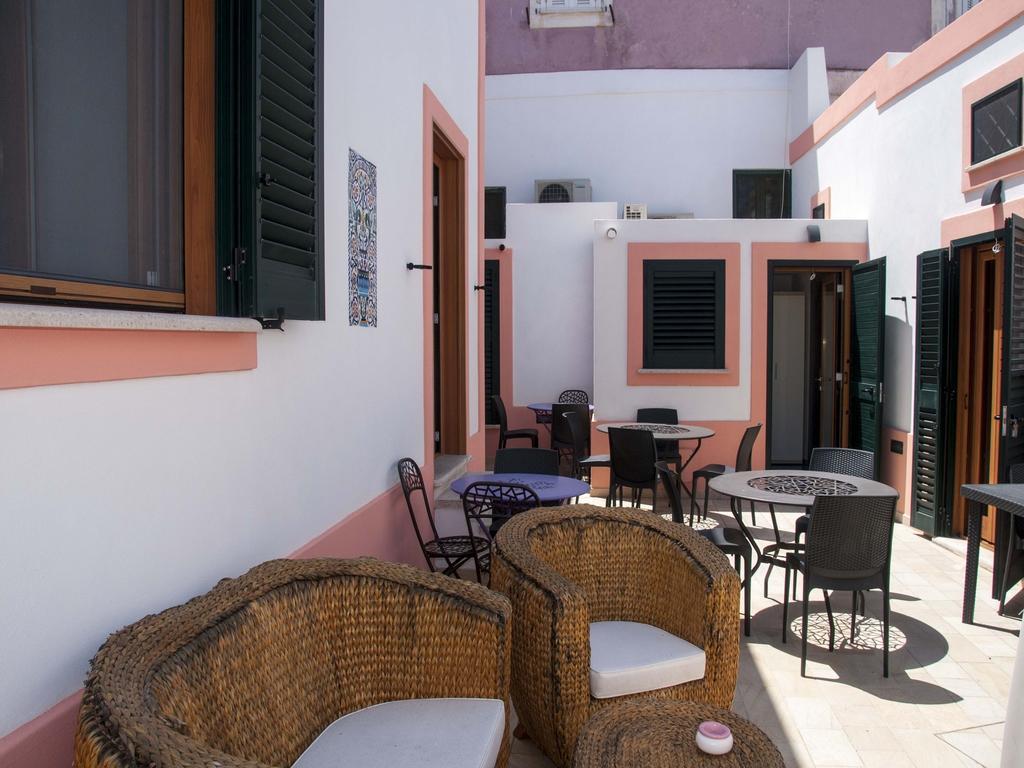 B&B La Terrazza Sul Porto ポンツァ エクステリア 写真